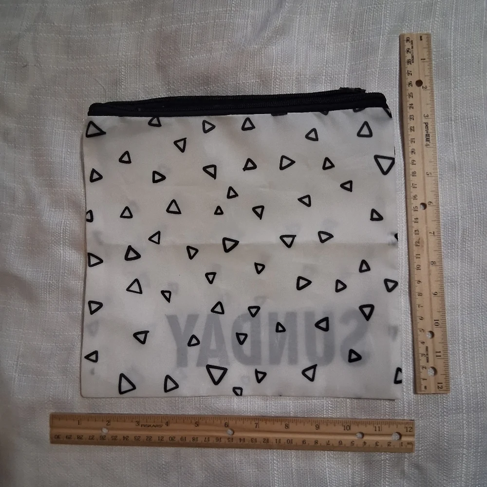 White 'Sunday' Pouch 2 Count